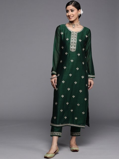 libas-women-green-white-yoke-design-floral-motifs-straight-kurta-2.jpg